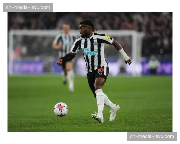 商业收入占比连续三年居首 英超豪门转型娱乐消费平台