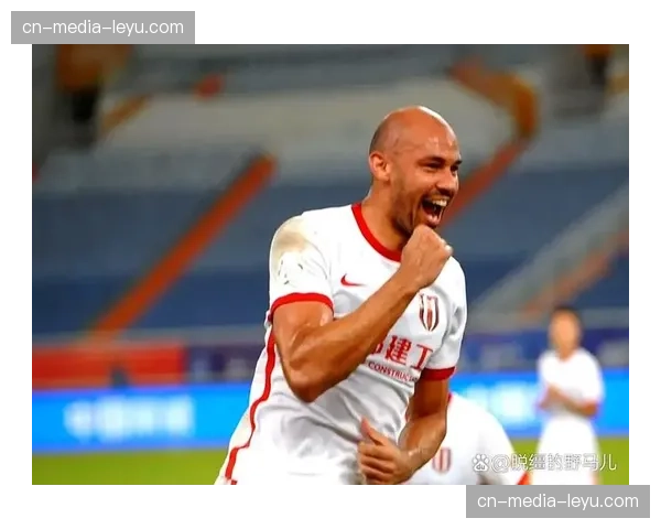 费利佩任意球威胁依旧 蓉城锋线支点作用体系价值明显